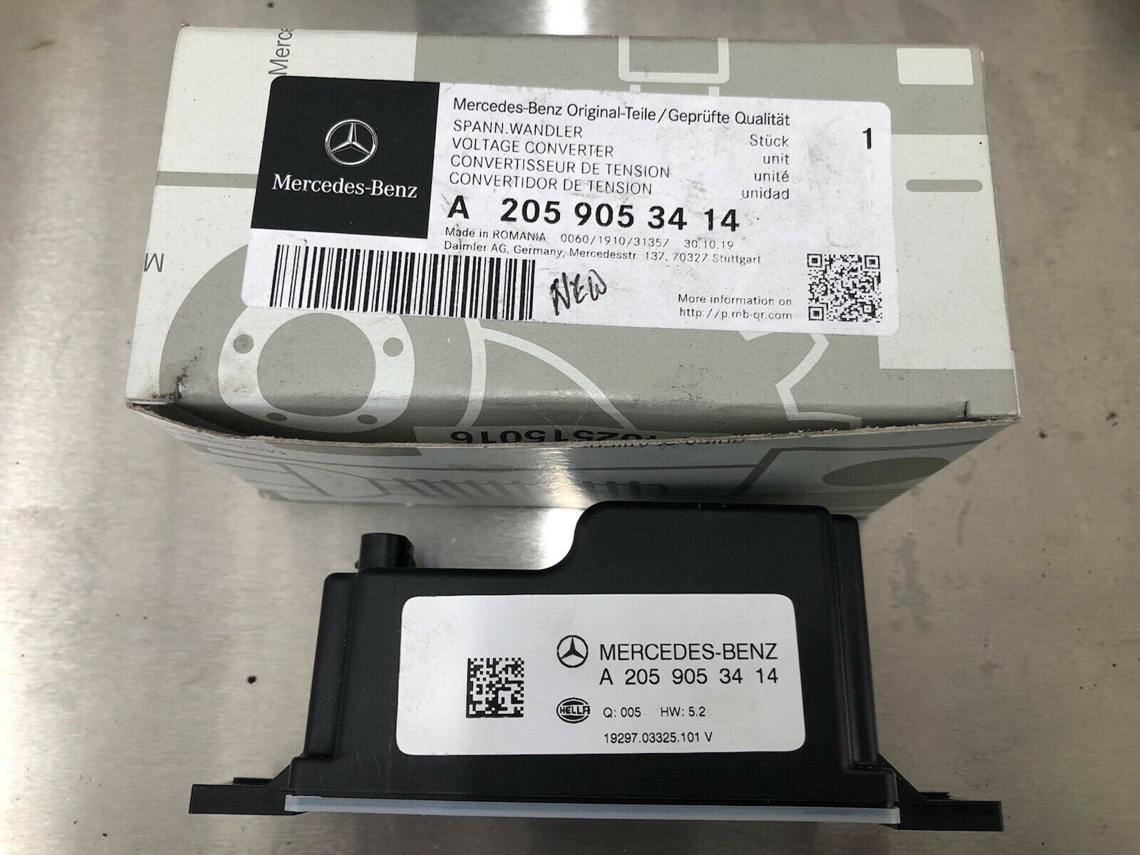 Genuine MercedesBenz A2059053414 Voltage Converter Auxiliary Battery